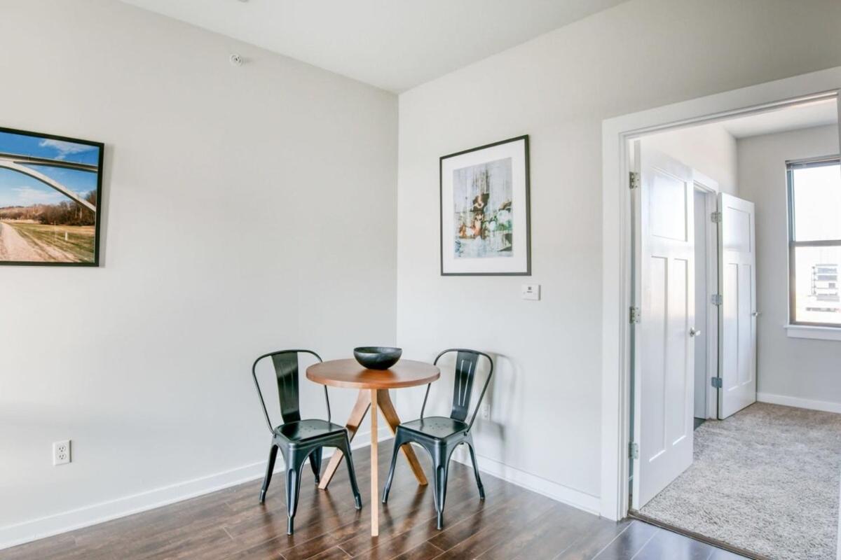 Cozysuites Two Spacious Music Row Condos W Parking Nashville Exterior photo