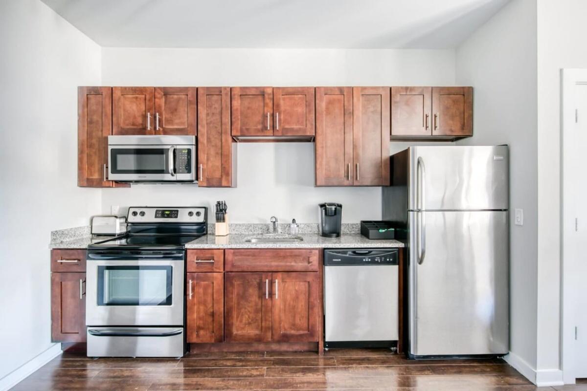 Cozysuites Two Spacious Music Row Condos W Parking Nashville Exterior photo
